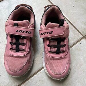 lotto kids gym shoes sports shoes size US2